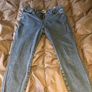 Closet clean out!! Good American Good Waist Exposed Zipper